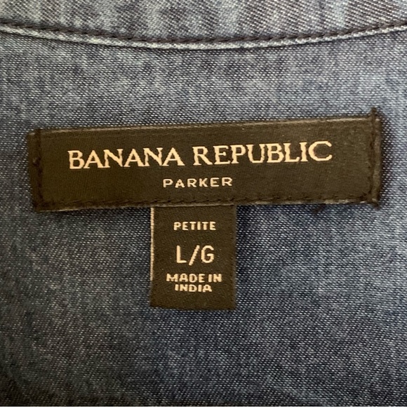 Banana Republic Women’s Chambray Denim Blue Button Up Shirt Long Sleeve - Picture 8 of 12